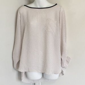 LOFT HIGH - LOW DOTTED PETITE BLOUSE